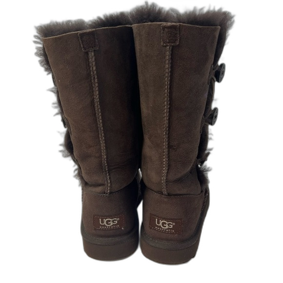 UGG Bailey Button Triplet ll Boot Brown Kids 3 New - Picture 4 of 9